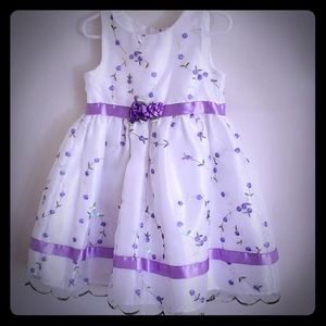 Girls dress